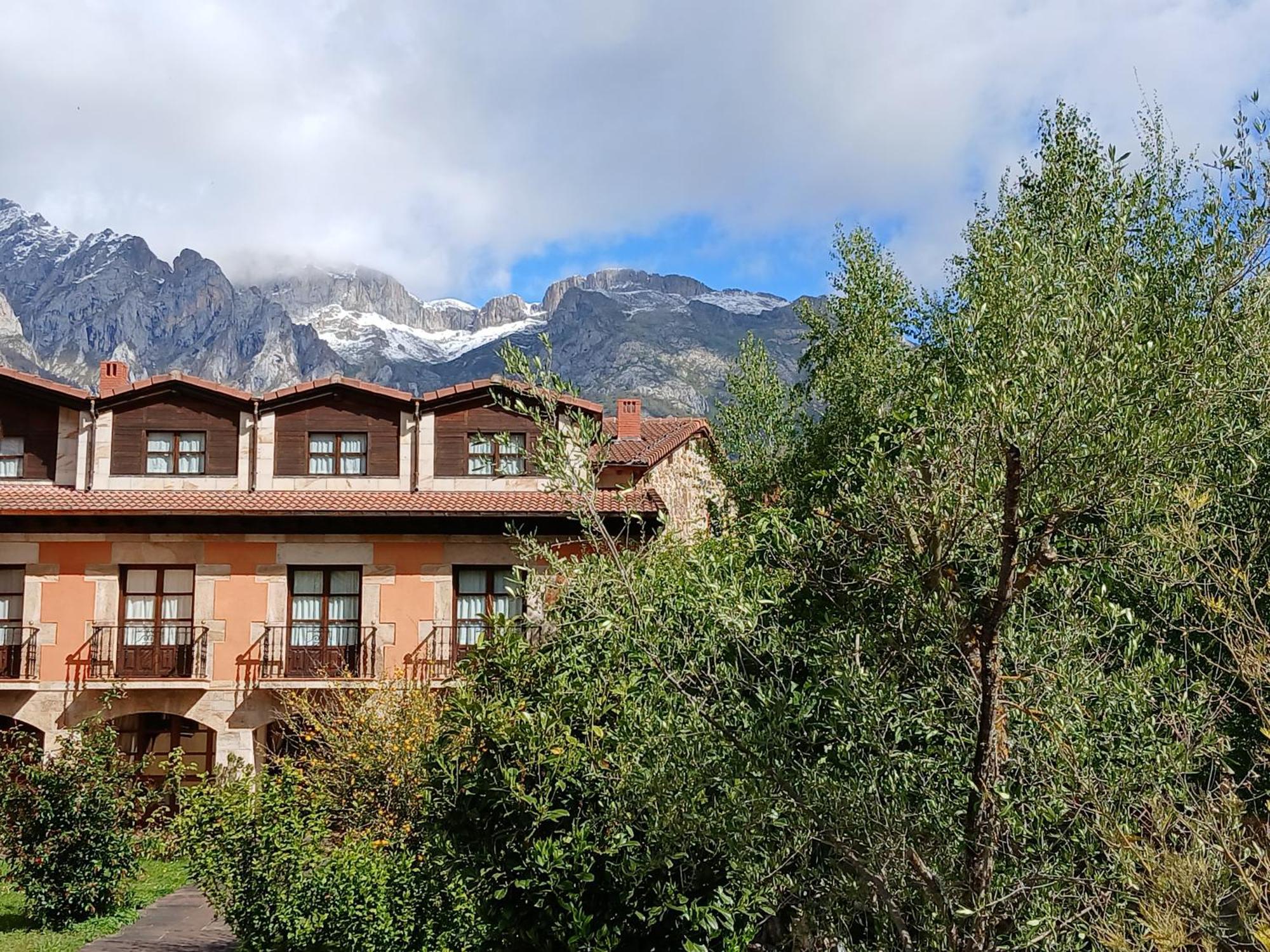 Picos De Europa Suites And Rooms Turieno Exterior foto